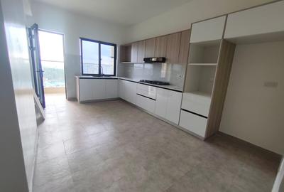 4 Bed Apartment with En Suite in Parklands - 3