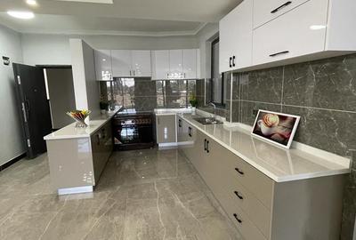 4 Bed Apartment with En Suite in Kilimani - 2