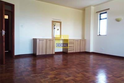 3 Bed Apartment with En Suite in Kilimani