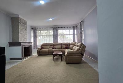 2 Bed Apartment with En Suite in Runda