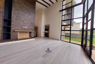 4 Bed Villa with En Suite at Redhill - 3