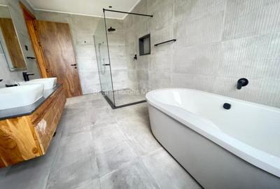 4 Bed Apartment with En Suite at Peponi Road - 3