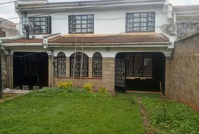 4 Bed Townhouse with En Suite at Westlands