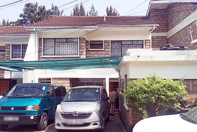 4 Bed House with En Suite in Kilimani