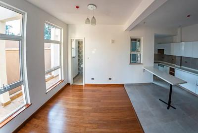 4 Bed Townhouse with En Suite at Lavington - 4