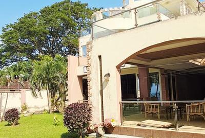 6 Bed House in Nyali Area