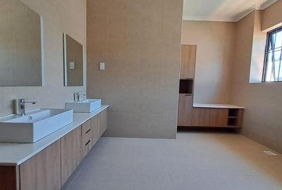 5 Bed Villa with En Suite at Loresho Ridge