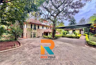 5 Bed Townhouse with En Suite in Rosslyn