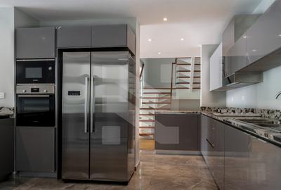 5 Bed Villa with En Suite in Lower Kabete - 2