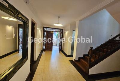 5 Bed House with En Suite in Rosslyn