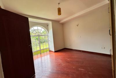 4 Bed House with En Suite in Karen - 4