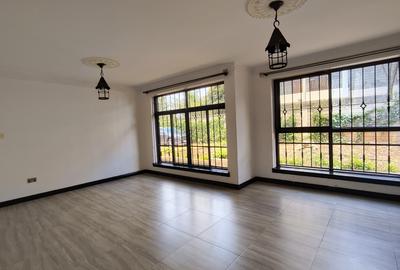 5 Bed House with En Suite in Runda - 3