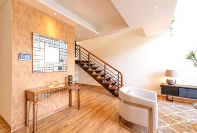 3 Bed Apartment with En Suite in Riverside