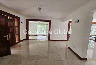 5 Bed House with En Suite in Rosslyn - 3