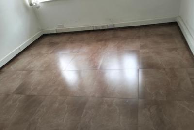 13,000 ft² Commercial Property with Backup Generator in Westlands Area - 2