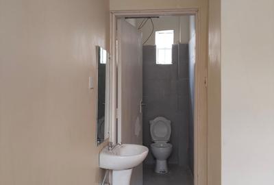 Bedsitter in Lavington - 3