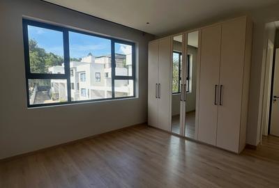 5 Bed Townhouse with En Suite at Manyani East - 4