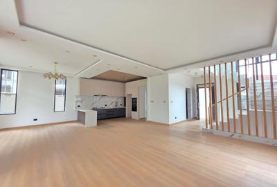 5 Bed Townhouse with En Suite at Issac Gathanju - 3
