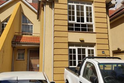 4 Bed Townhouse with En Suite at Langata