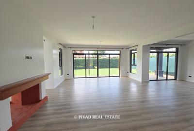 5 Bed House with Swimming Pool in Runda - 2