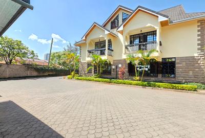 4 Bed Townhouse with En Suite at Kaputei Gardens - 3