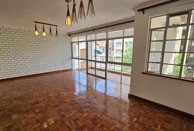 3 Bed Apartment with En Suite in Kilimani