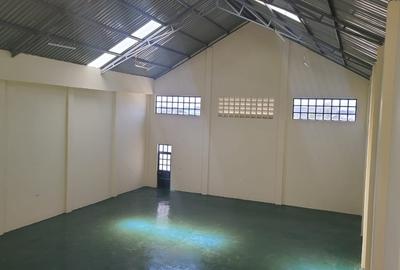 2,500 ft² Warehouse with Service Charge Included in Industrial Area