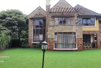 5 Bed Townhouse with En Suite in Runda