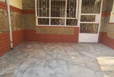 1 Bed Apartment with Backup Generator in Kileleshwa