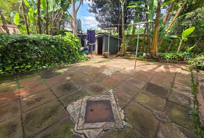 4 Bed House with En Suite at Kyuna - 2