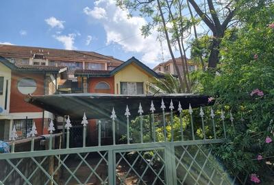 4 Bed Townhouse with En Suite at Ole Dume Road