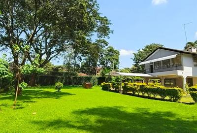 4 Bed House with En Suite in Nyari - 2