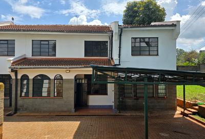 5 Bed House with En Suite in Westlands Area