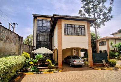 4 Bed House with En Suite at Lavington