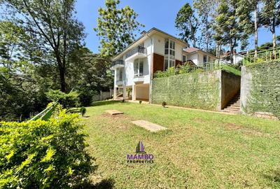 6 Bed House with En Suite at Rosslyn Lone Tree - 2