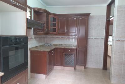 4 Bed House with En Suite at Loresho Area