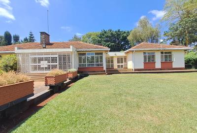 4 Bed Townhouse with En Suite at Spring Valley - 2