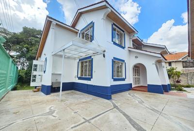 4 Bed House with En Suite in Runda