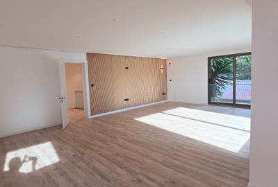 6 Bed Townhouse with En Suite at Lavington Green - 3