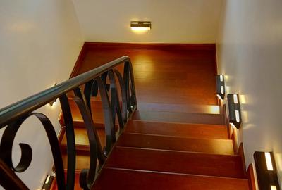 3 Bed House with En Suite in Runda