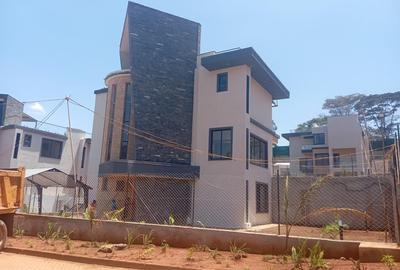4 Bed Townhouse with En Suite at Loresho