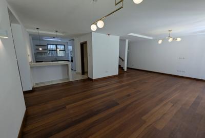 4 Bed Apartment with En Suite at Rosslyn - 3