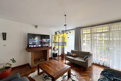 4 Bed Apartment in Lavington