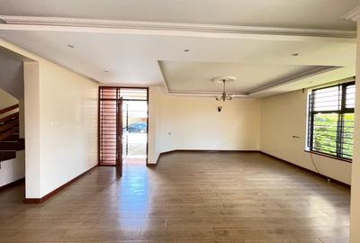 6 Bed Townhouse with En Suite in Lavington