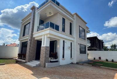 5 Bed House with En Suite in Eastern ByPass