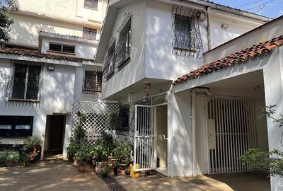 3 Bed Townhouse with En Suite at Lantana Road - 3