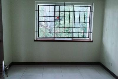 3 Bed Apartment with En Suite in Westlands Area