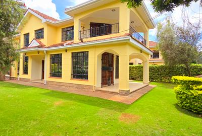 4 Bed Townhouse with En Suite at Lavington Green - 4