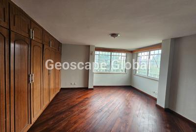 4 Bed Apartment with En Suite in Kileleshwa - 4