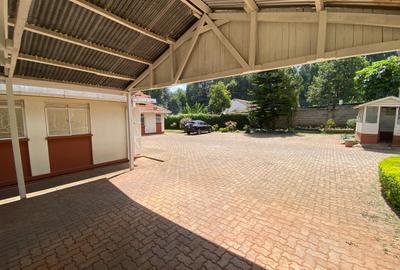 4 Bed Townhouse with En Suite in Thigiri